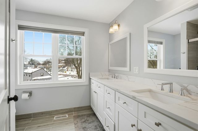 27 Pine Street 27, Dedham, MA 02026