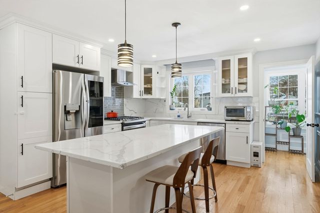 27 Pine Street 27, Dedham, MA 02026