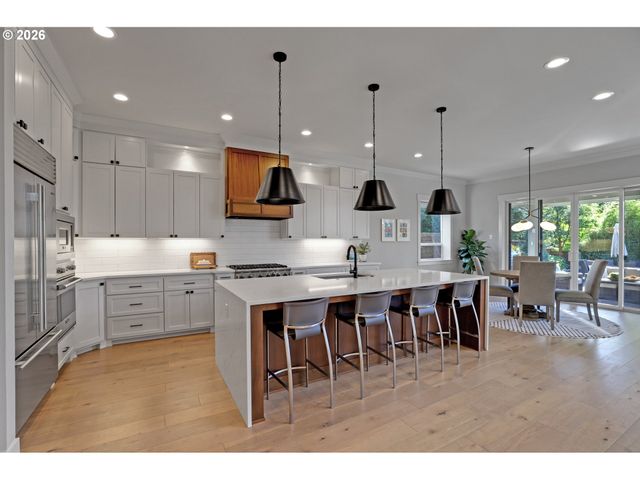 9680 Sw MORRISON St, Portland, OR 97225