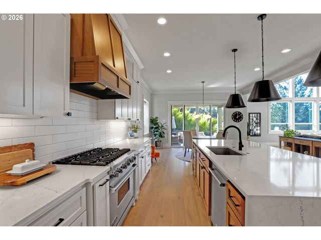 9680 Sw MORRISON St, Portland, OR 97225
