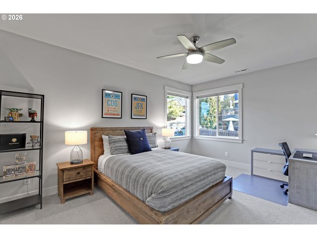 9680 Sw MORRISON St, Portland, OR 97225