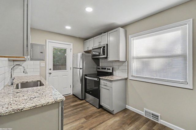 13148 Fisk Avenue, Warren, MI 48089