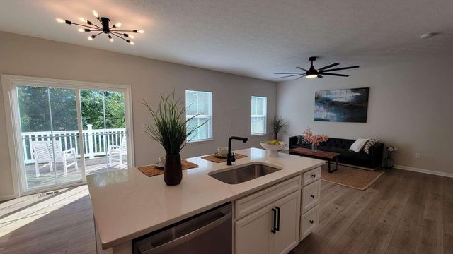 3789 Mason Lane, Grove City, OH 43123
