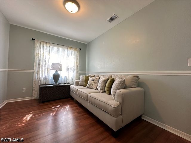 241 Robin Hood CIR 204, Naples, FL 34104