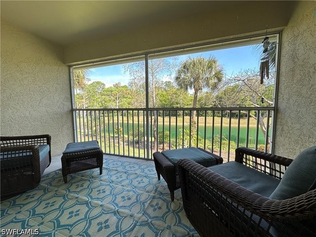 241 Robin Hood CIR 204, Naples, FL 34104