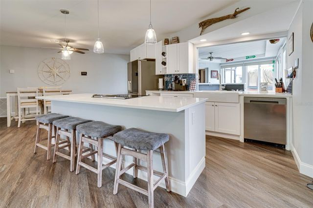 6527 BIMINI COURT, Apollo Beach, FL 33572