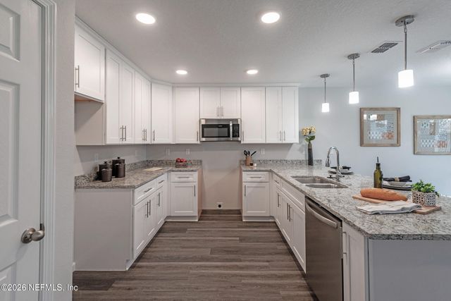 451 CAHOON Road, Jacksonville, FL 32220