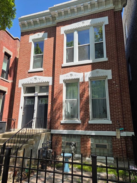 2726 W Haddon Avenue 2, Chicago, IL 60622