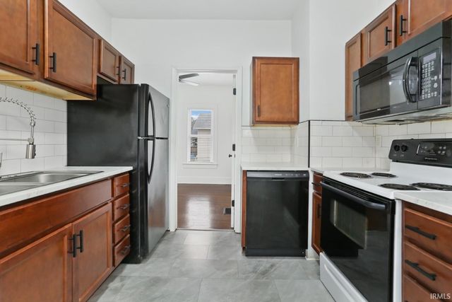 1566 E Morgan Avenue, Evansville, IN 47711