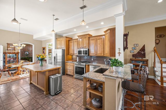 105 North Creek Circle, Fairhope, AL 36532