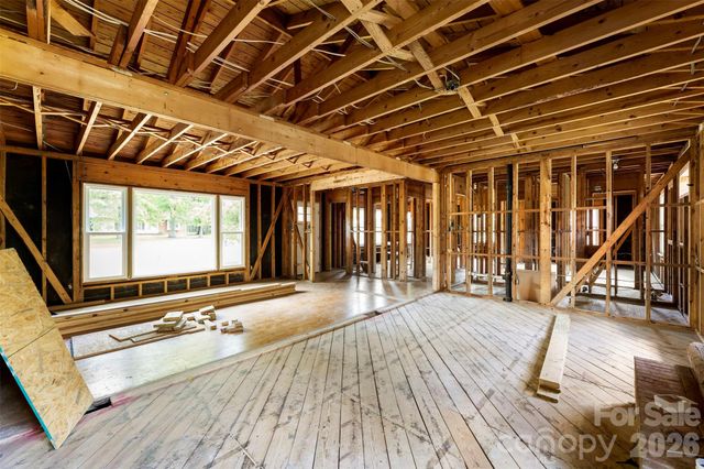 8315 Westbourne Drive, Charlotte, NC 28216