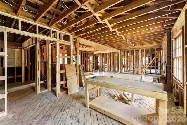 8315 Westbourne Drive, Charlotte, NC 28216