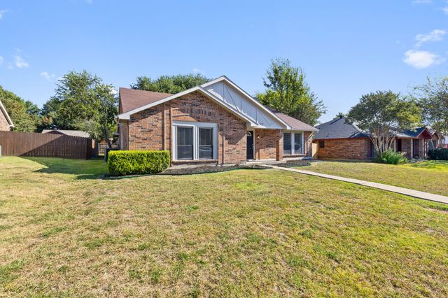 1025 Opal Drive, Desoto, TX 75115