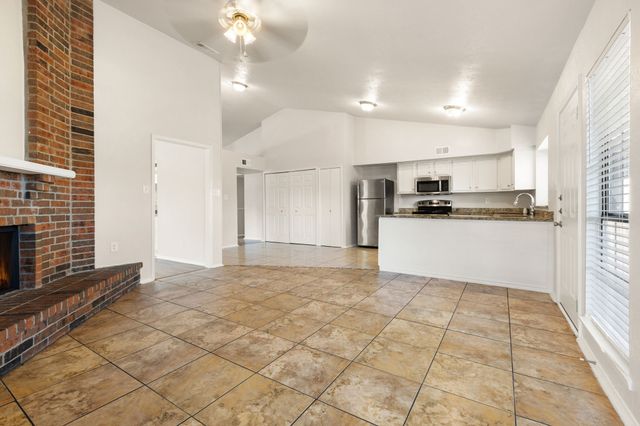 1025 Opal Drive, Desoto, TX 75115