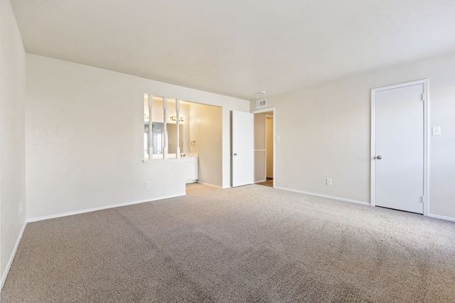 1025 Opal Drive, Desoto, TX 75115