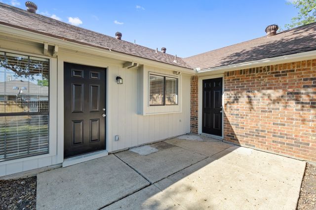 1025 Opal Drive, Desoto, TX 75115