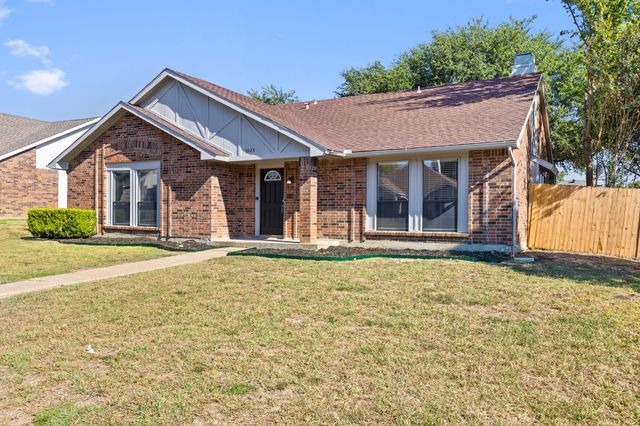 1025 Opal Drive, Desoto, TX 75115