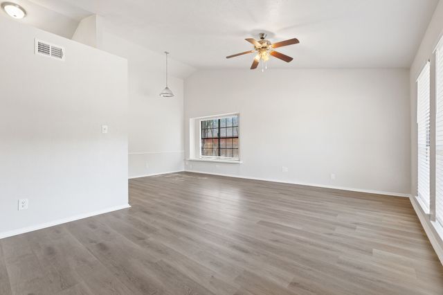 1025 Opal Drive, Desoto, TX 75115