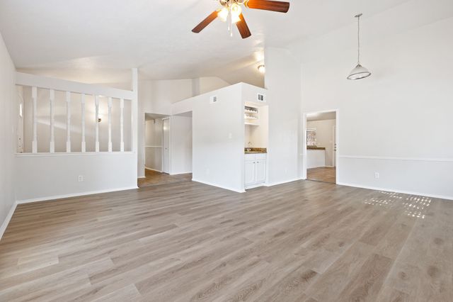 1025 Opal Drive, Desoto, TX 75115