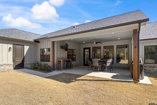 14681 Woodland Creek Dr, Tyler, TX 75706