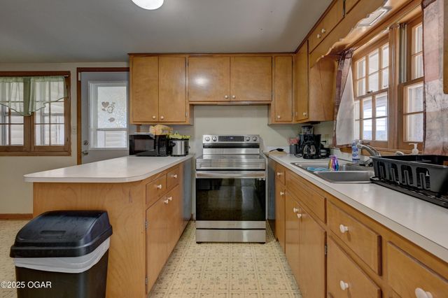 720 Kentland Drive, Neosho, MO 64850