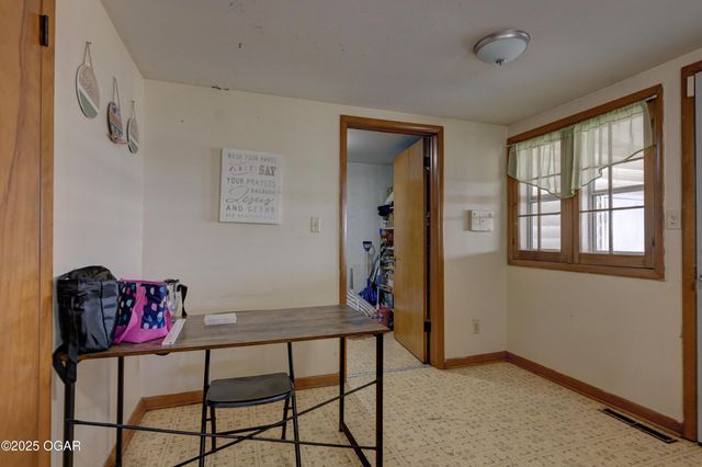 720 Kentland Drive, Neosho, MO 64850