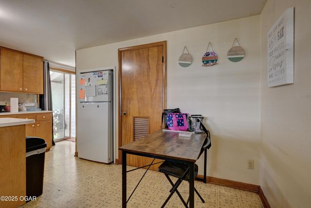 720 Kentland Drive, Neosho, MO 64850