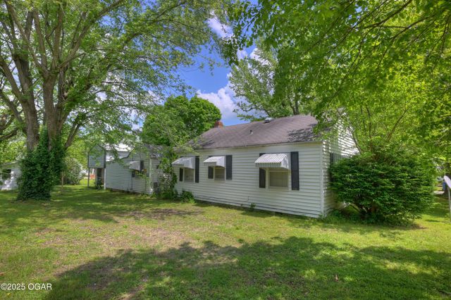 720 Kentland Drive, Neosho, MO 64850