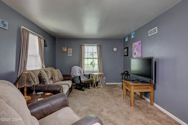 720 Kentland Drive, Neosho, MO 64850