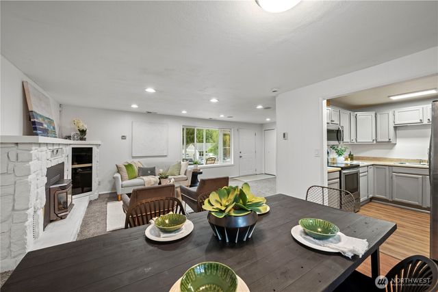 23206 55th Ave W, Mountlake Terrace, WA 98043
