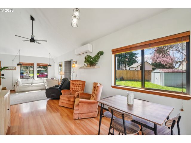 628 Sw 1ST Ct, Battle Ground, WA 98604