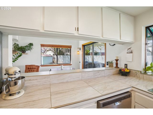 628 Sw 1ST Ct, Battle Ground, WA 98604