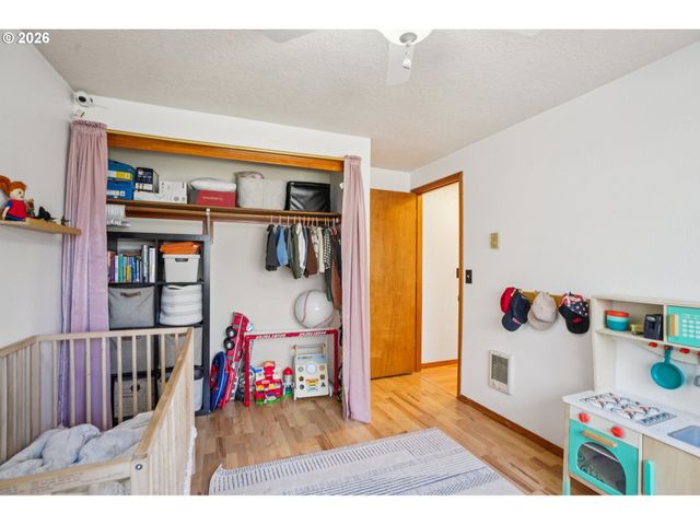 628 Sw 1ST Ct, Battle Ground, WA 98604