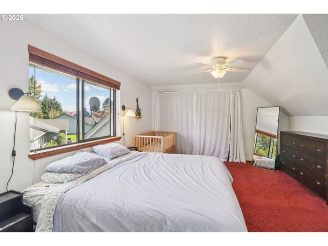 628 Sw 1ST Ct, Battle Ground, WA 98604