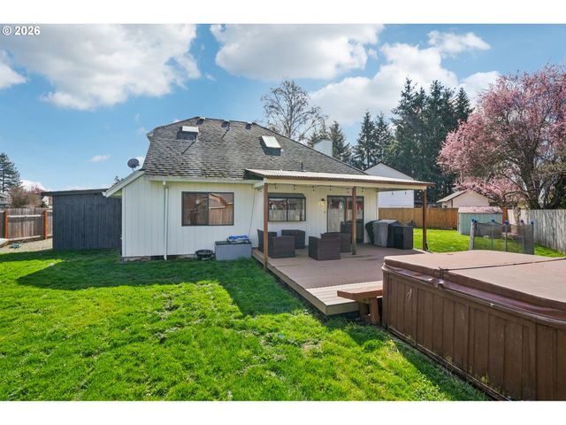 628 Sw 1ST Ct, Battle Ground, WA 98604