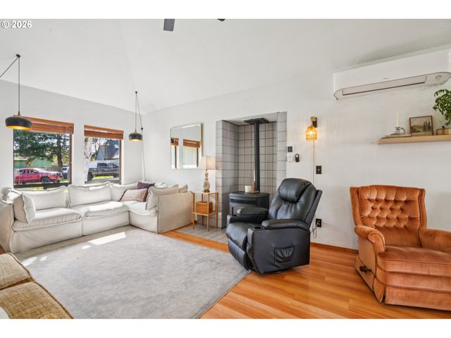 628 Sw 1ST Ct, Battle Ground, WA 98604