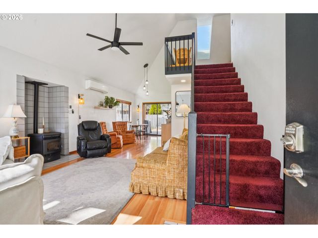 628 Sw 1ST Ct, Battle Ground, WA 98604