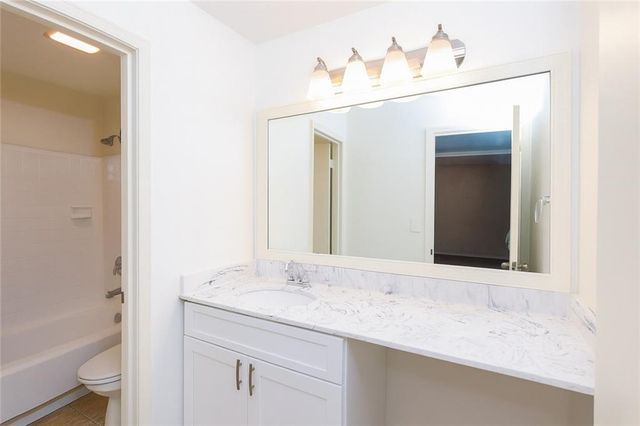 208 Natchez Trace, Sandy Springs, GA 30350