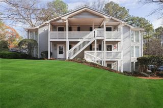 208 Natchez Trace, Sandy Springs, GA 30350