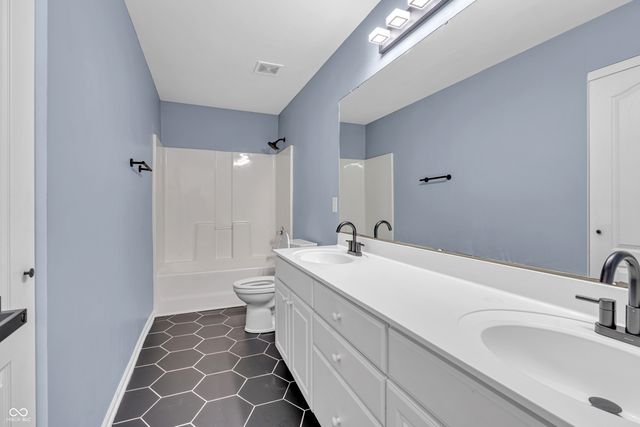 13913 Hawkstone Drive, Fortville, IN 46040