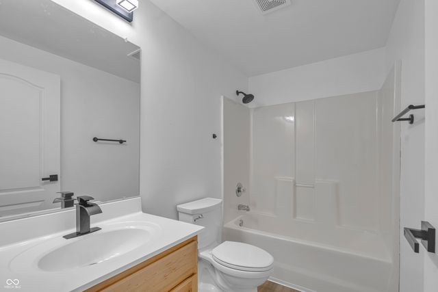 13913 Hawkstone Drive, Fortville, IN 46040