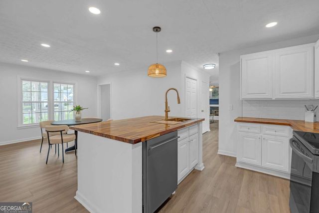 860 Winnbrook Drive, Dacula, GA 30019