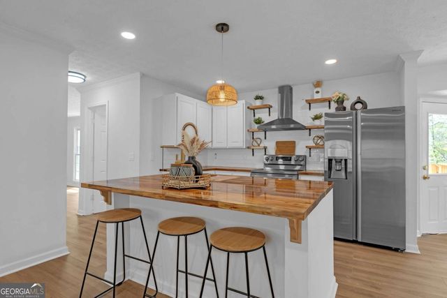 860 Winnbrook Drive, Dacula, GA 30019