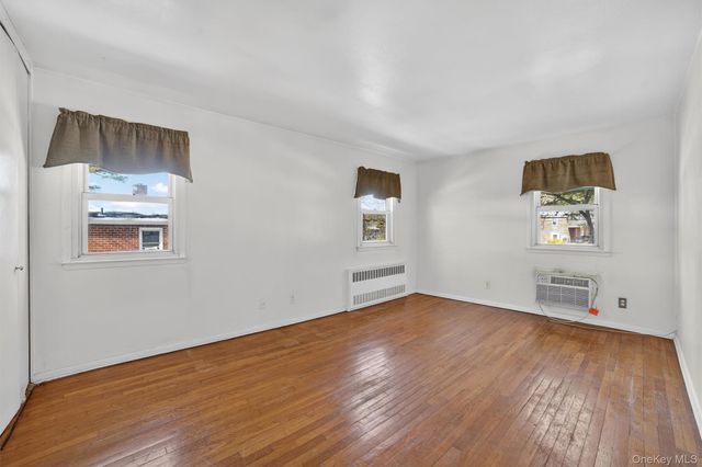 42 Charter Circle 42, Ossining, NY 10562