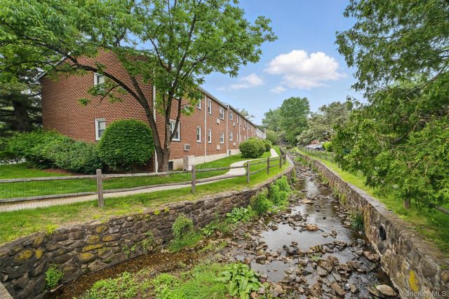 42 Charter Circle 42, Ossining, NY 10562