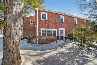 42 Charter Circle 42, Ossining, NY 10562