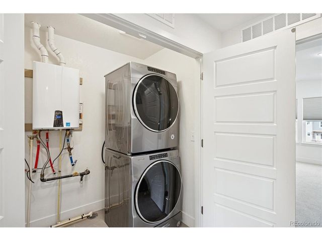 7812 W 43rd Pl, Wheat Ridge, CO 80033