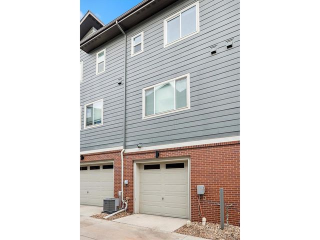 7812 W 43rd Pl, Wheat Ridge, CO 80033