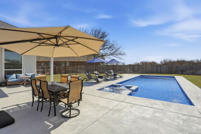 405 Corwin, Cibolo, TX 78108