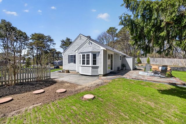 12 Spoonbill Rd, Dennis, MA 02670